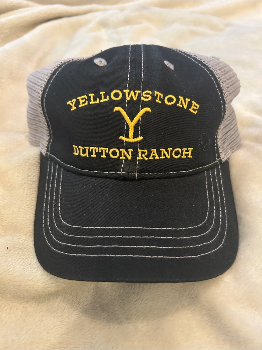 Yellowstone Dutton Ranch black/gray hat